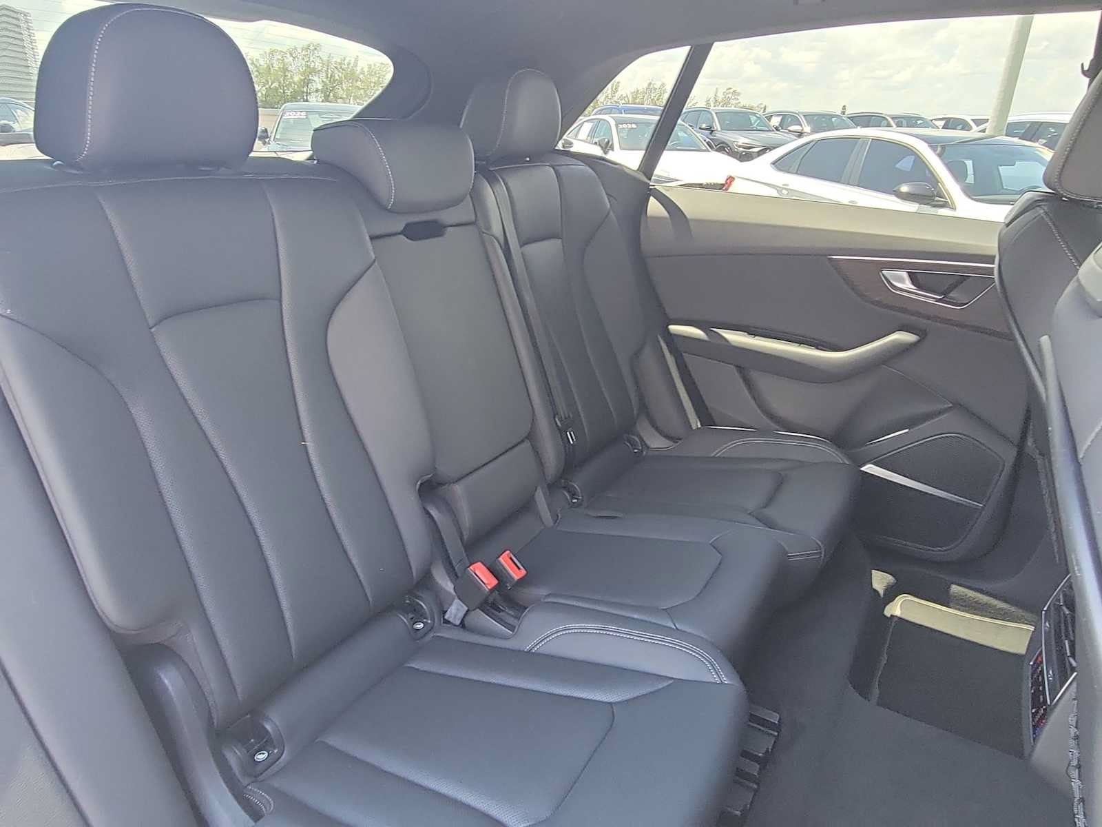 Used 2021 Audi Q8 Premium Plus w/ Premium Plus Package AWD/4WD image 20