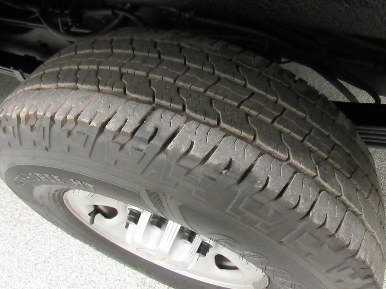 Used 2020 Chevrolet Express 3500 w/ Driver Convenience Package image 27