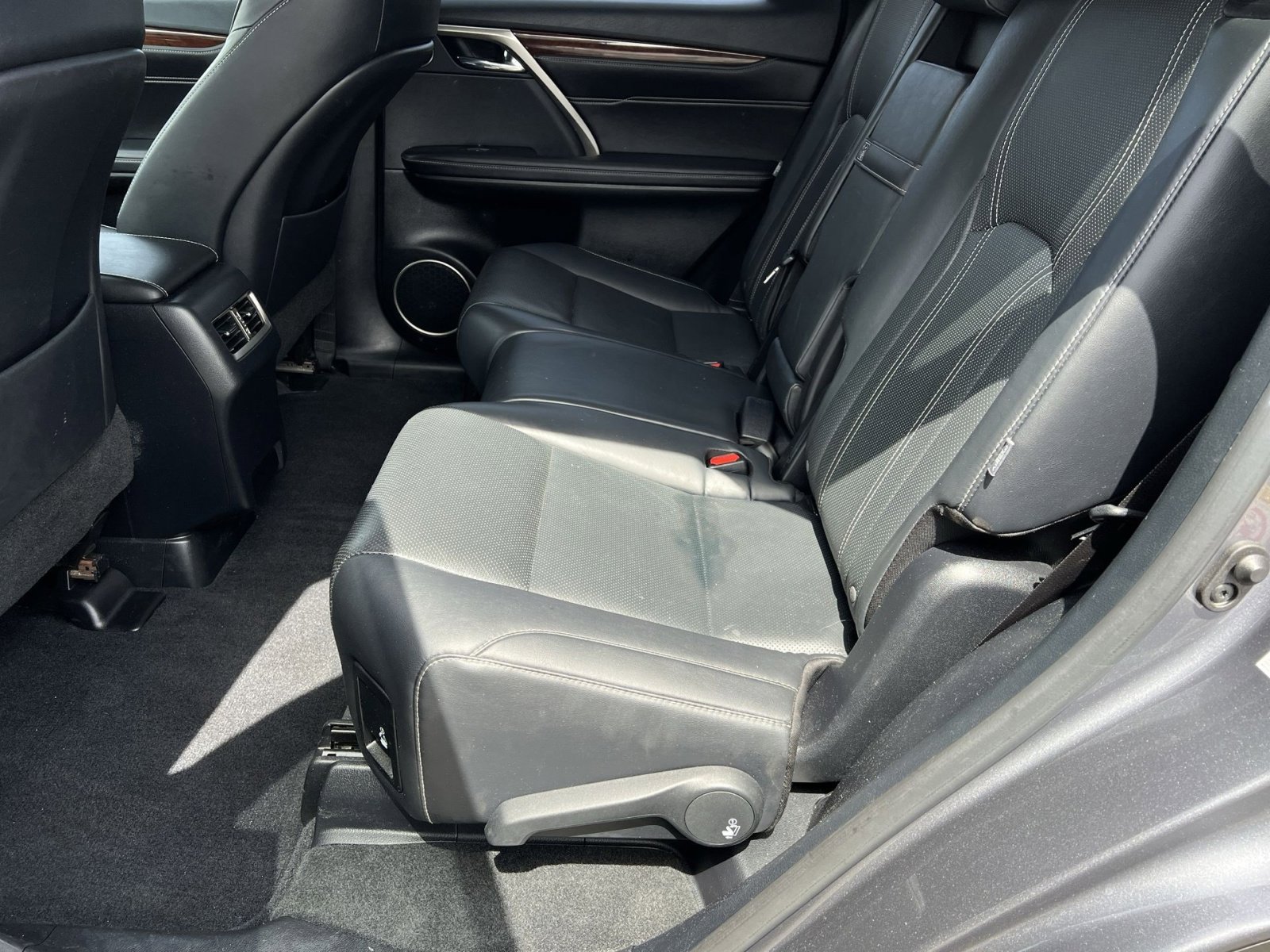 Used 2018 Lexus RX 350L AWD image 26