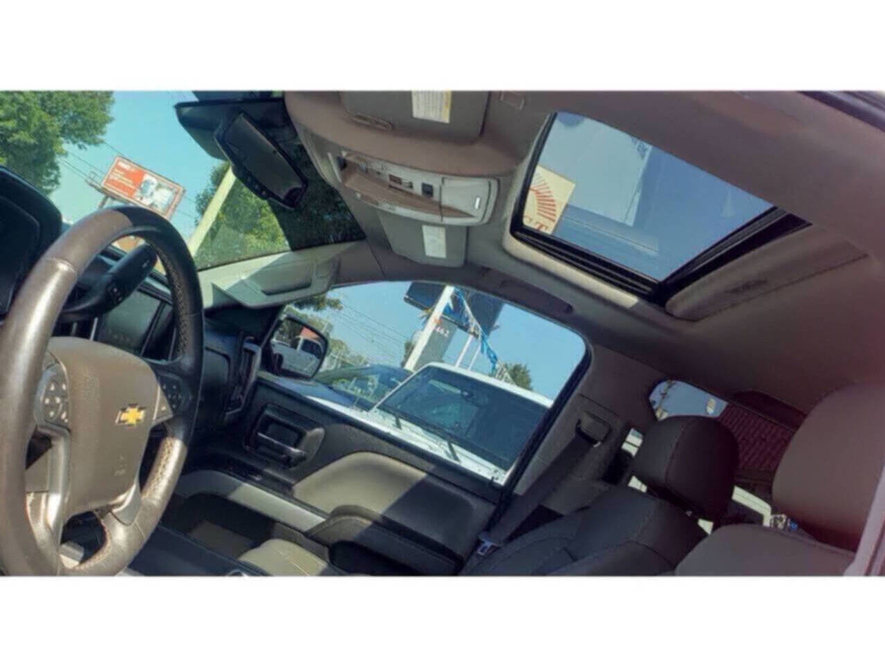 Used 2017 Chevrolet Silverado 1500 LTZ Z71 w/ LTZ Plus Package image 13