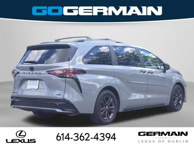 Used 2025 Toyota Sienna XSE w/ XSE Plus Package AWD/4WD image 8