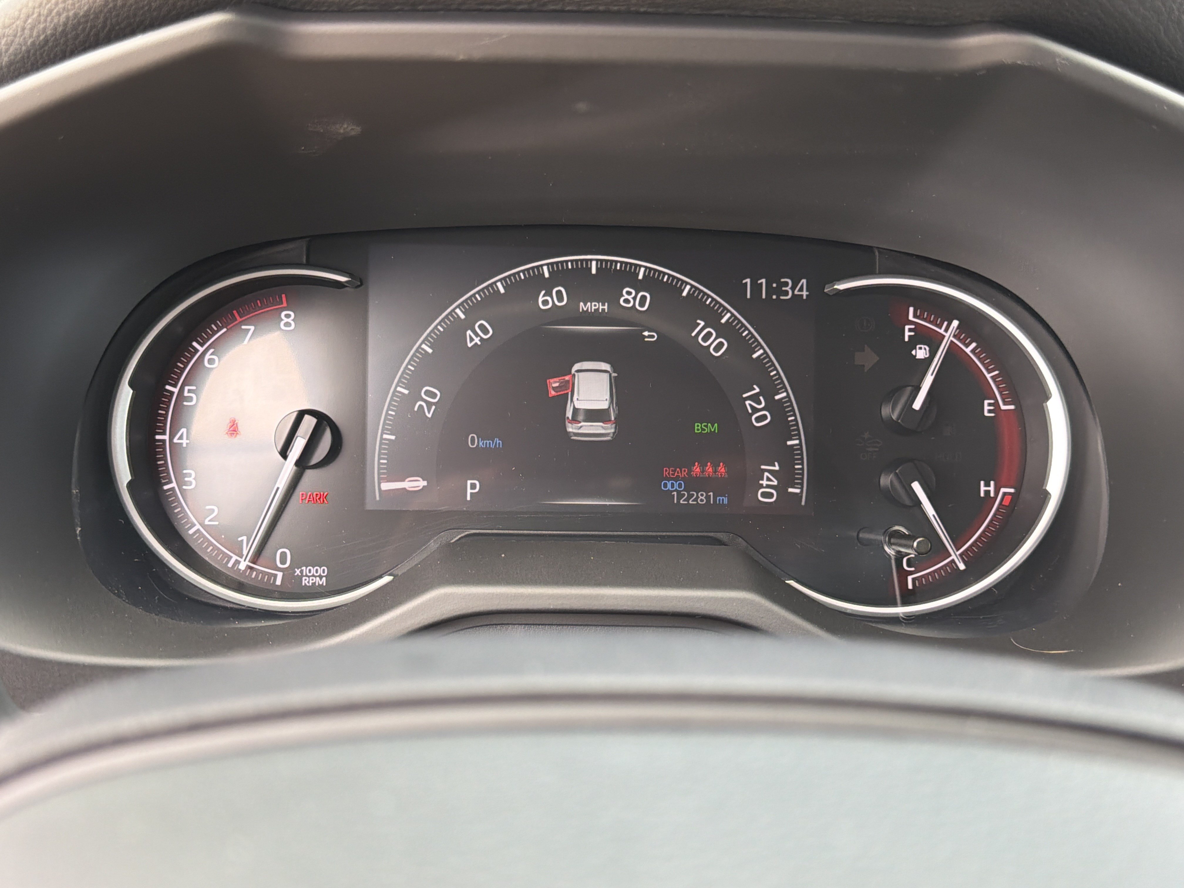 Used 2024 Toyota RAV4 XLE FWD image 25