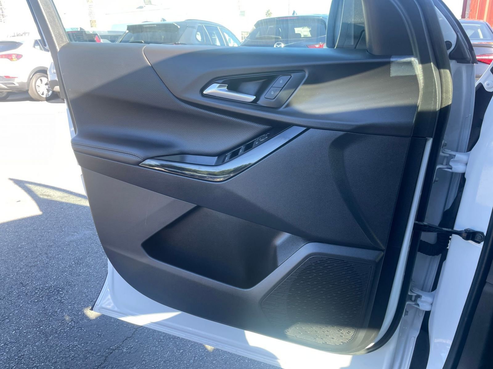 Used 2025 Chevrolet Equinox LT image 20