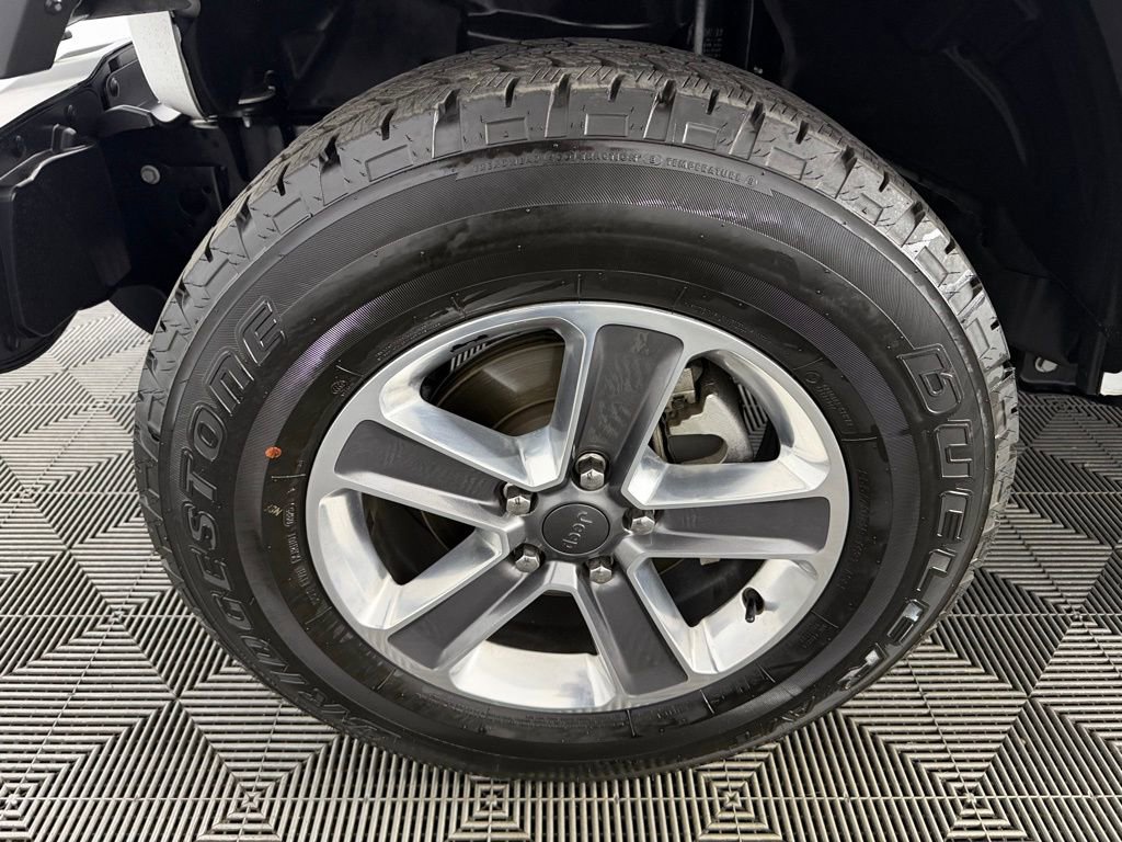 Used 2022 Jeep Wrangler Unlimited Sahara w/ LED Lighting Group image 11