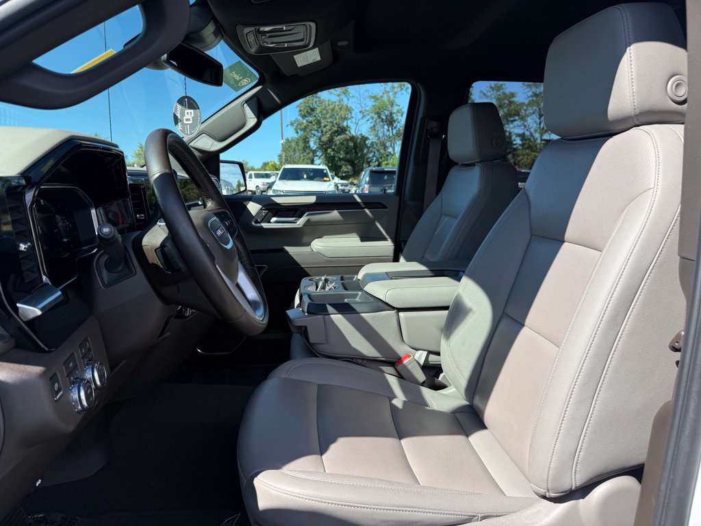 Used 2026 GMC Sierra 1500 SLT AWD/4WD image 43