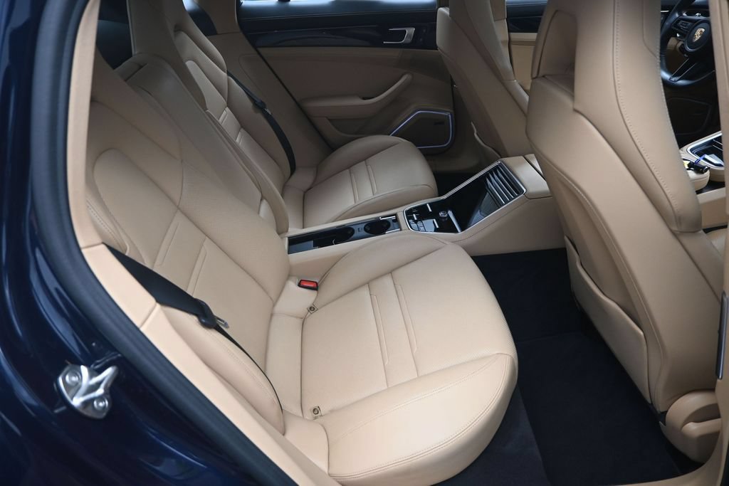 Used 2023 Porsche Panamera 4S w/ Premium Package AWD/4WD image 36