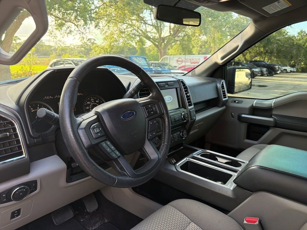 Used 2016 Ford F150 XLT w/ Equipment Group 302A Luxury AWD/4WD image 9