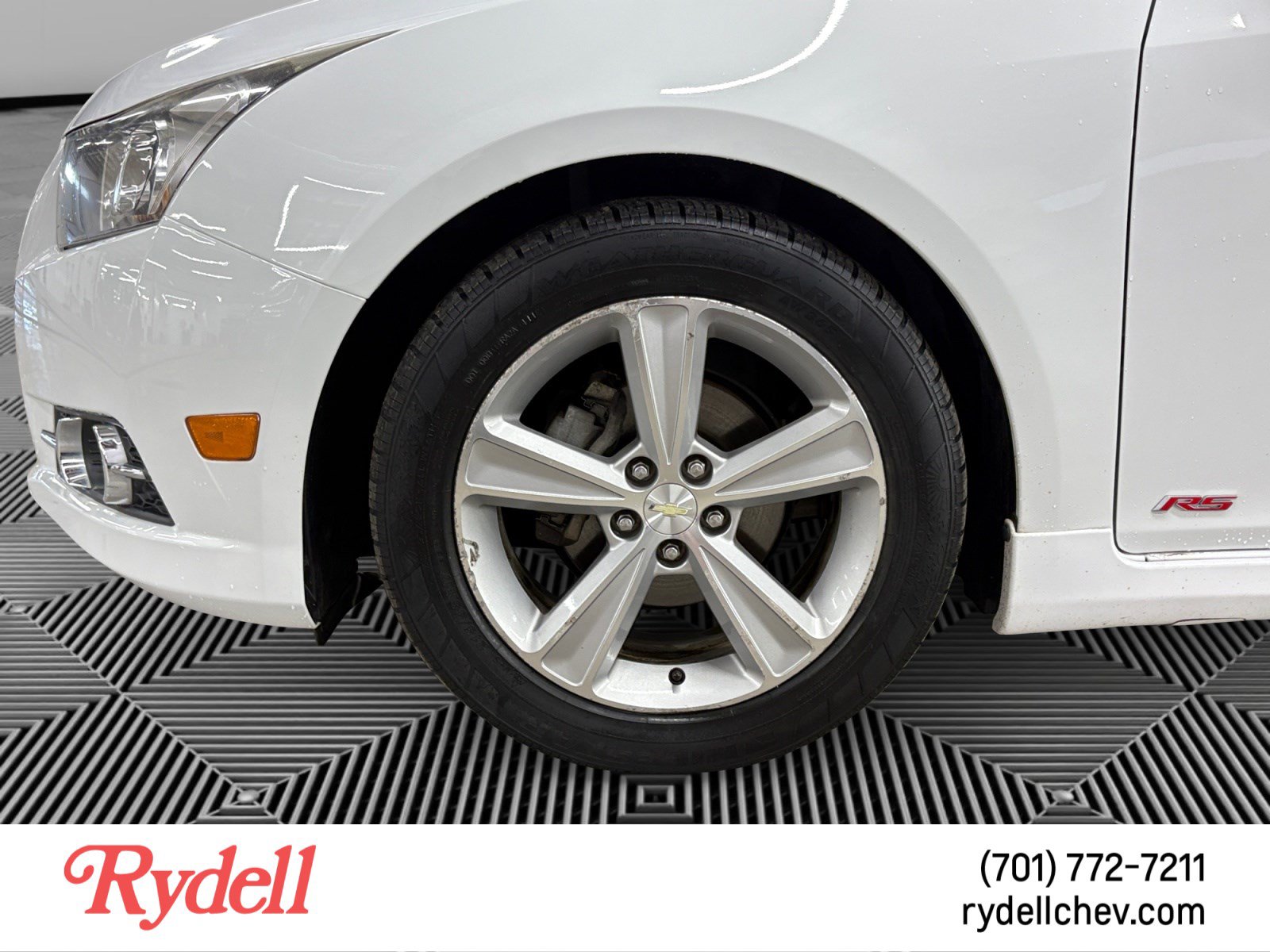 Used 2014 Chevrolet Cruze LT w/ RS Package FWD image 9