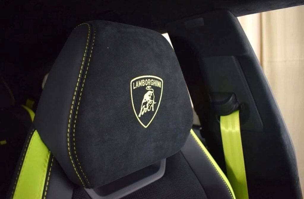 Used 2023 Lamborghini Urus Performante image 18