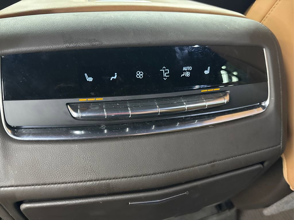 Used 2023 Cadillac Escalade Sport w/ Touring Package image 38