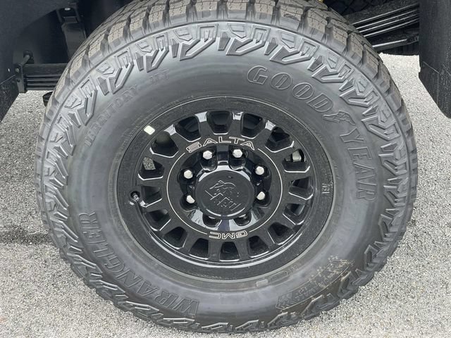 New 2026 GMC Sierra 2500 AT4X w/ AT4X AEV Edition AWD/4WD image 7