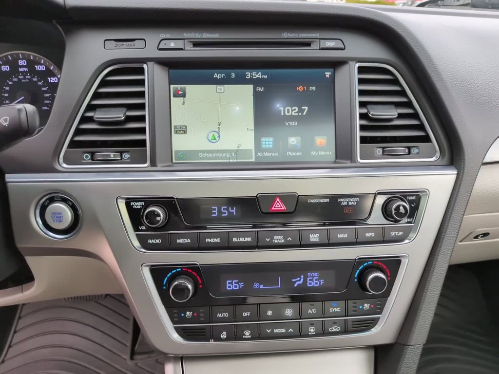 Used 2016 Hyundai Sonata Limited w/ Option Group 05 image 28