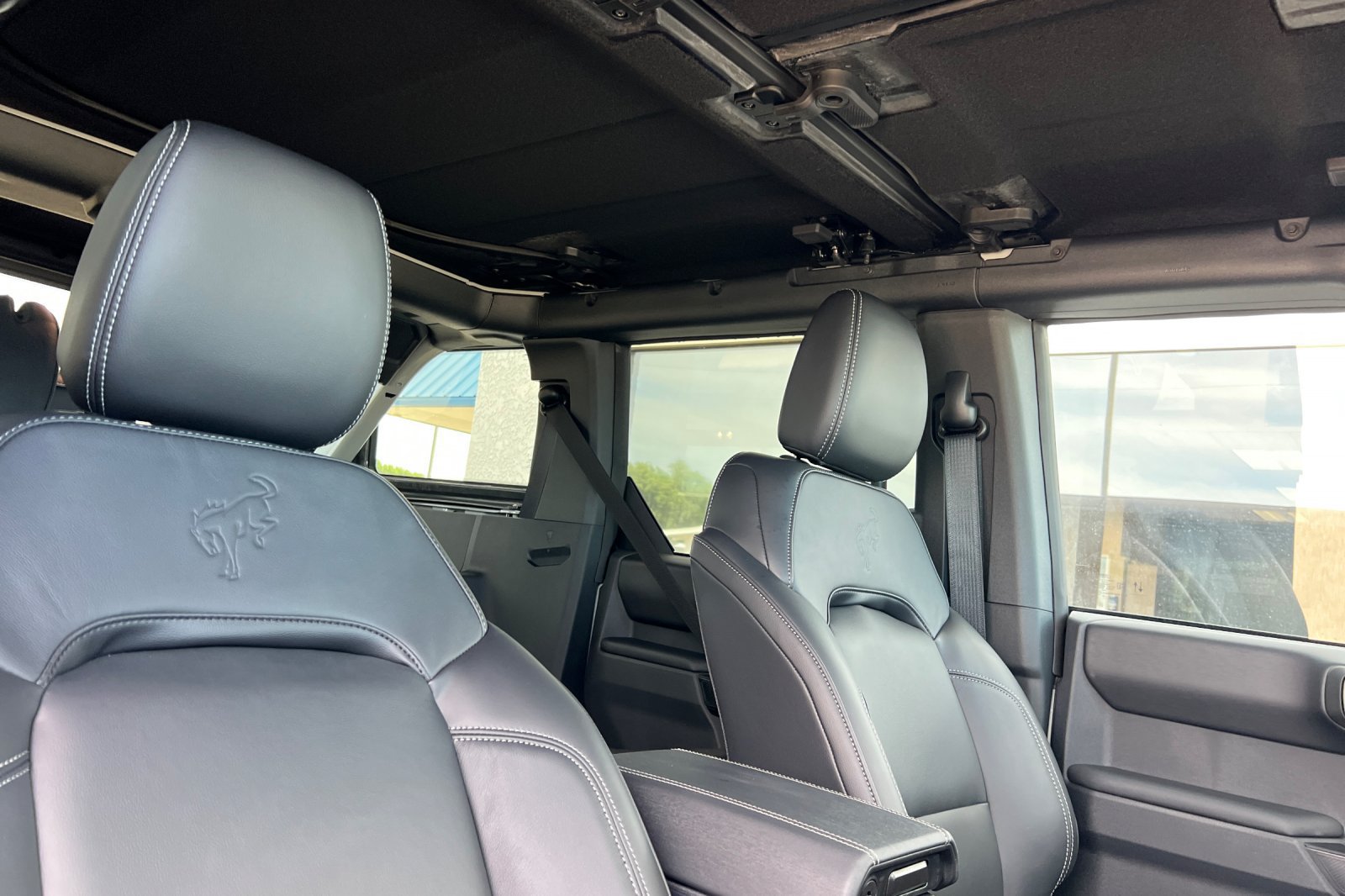 New 2026 Ford Bronco Outer Banks w/ Sasquatch Package AWD/4WD image 15