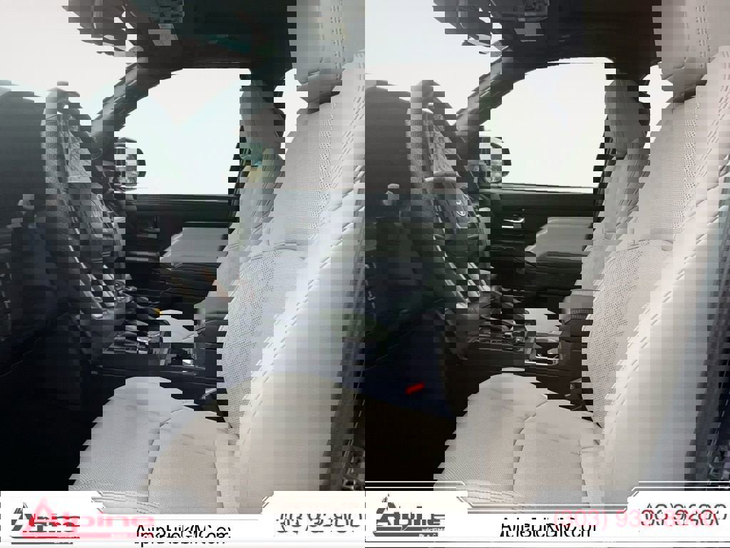 Used 2024 Toyota Tacoma Limited image 9