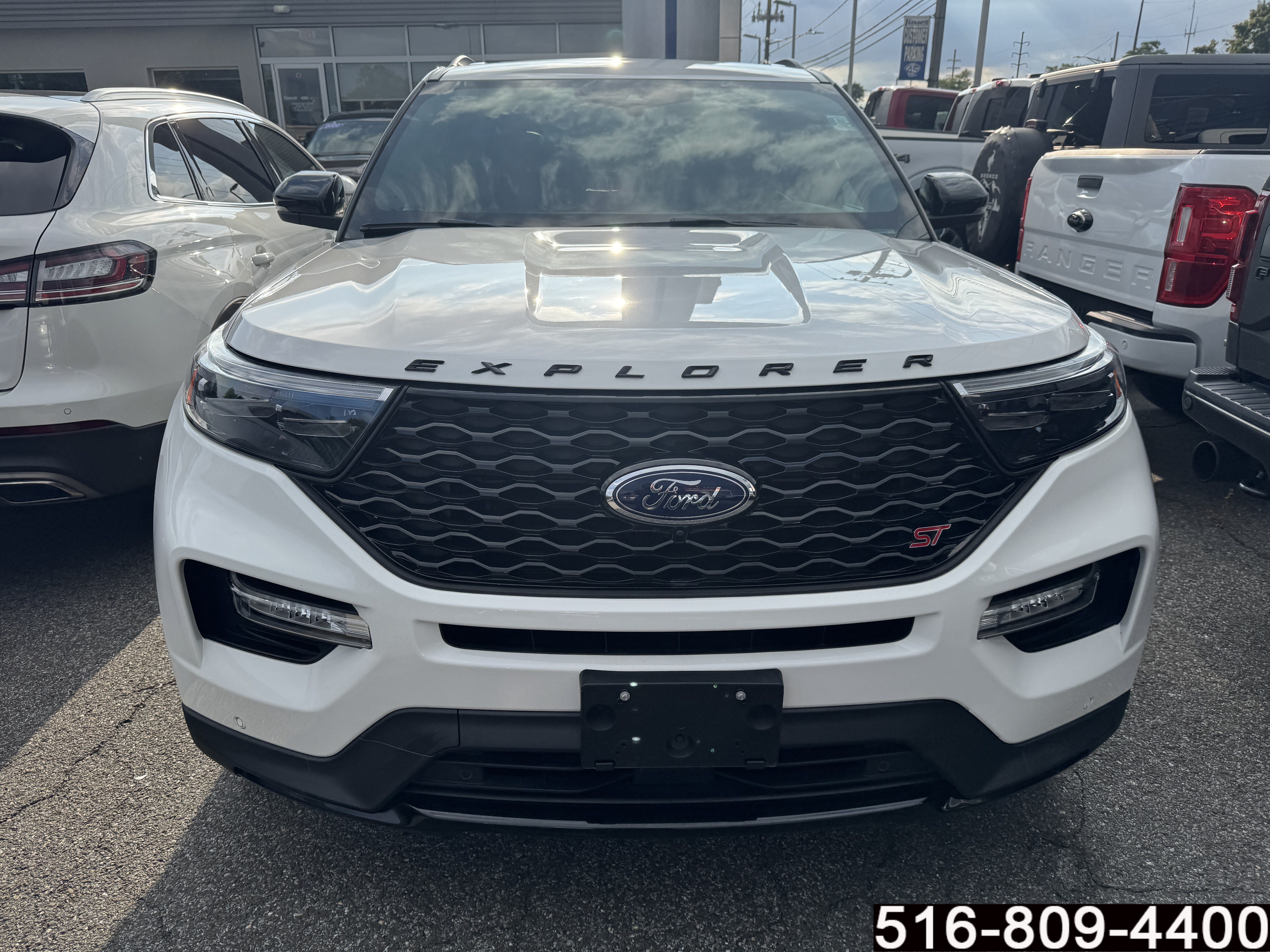 Used 2023 Ford Explorer ST w/ Equipment Group 401A AWD/4WD image 2