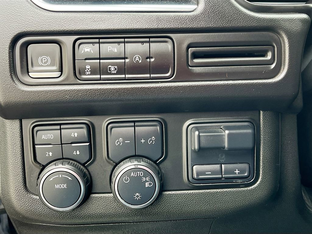 Used 2023 Chevrolet Tahoe RST w/ Sport Performance Package image 10