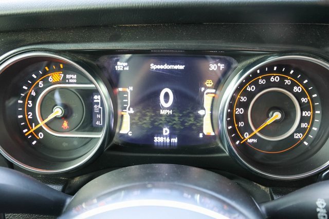 Used 2023 Jeep Wrangler Unlimited Rubicon 392 image 32