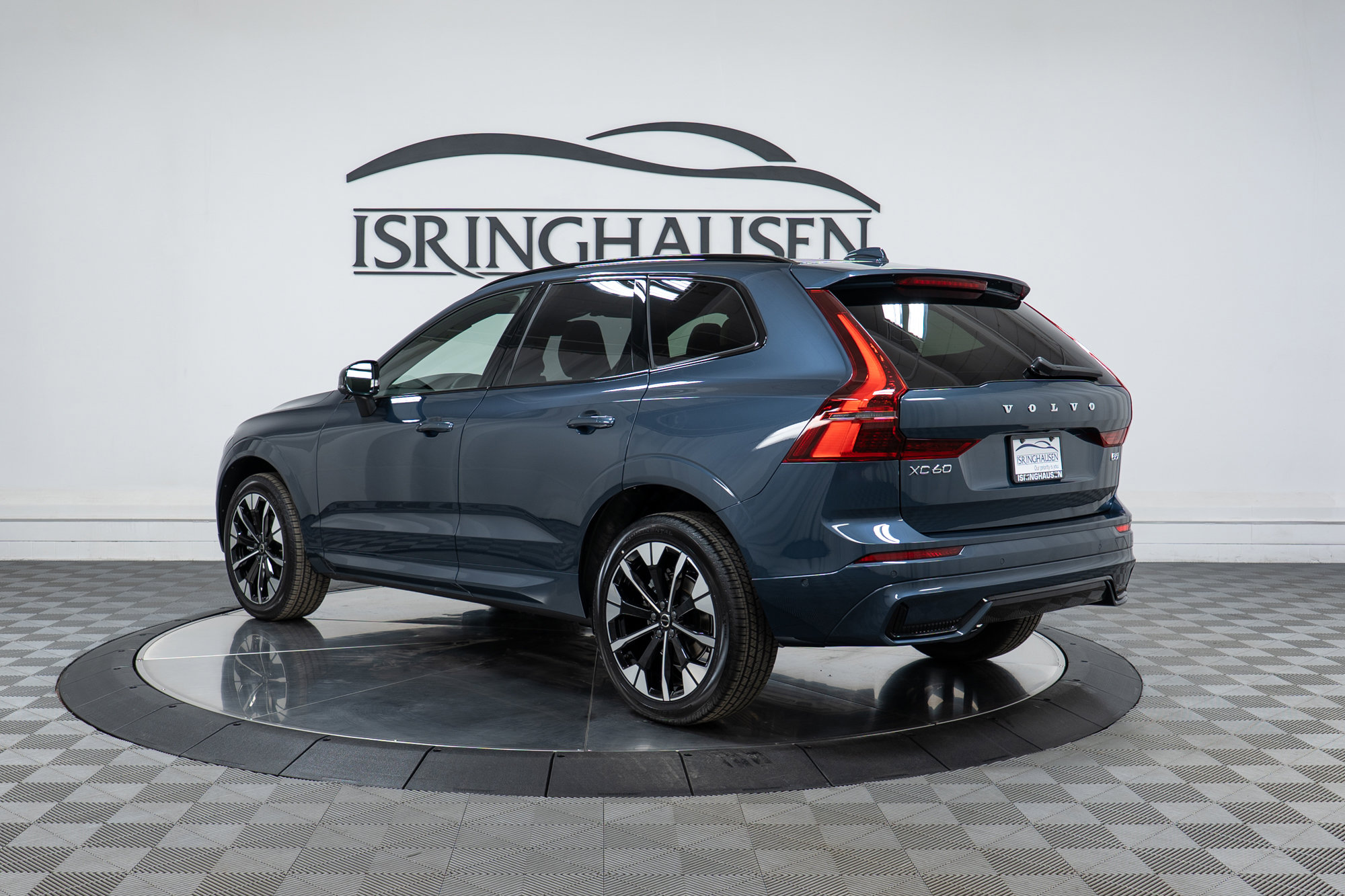 New 2026 Volvo XC60 B5 Plus w/ Climate Package image 7