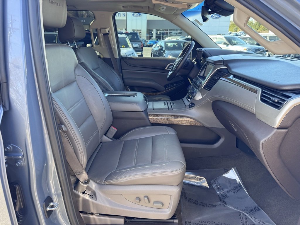 Used 2016 GMC Yukon XL Denali w/ Open Road Package image 29