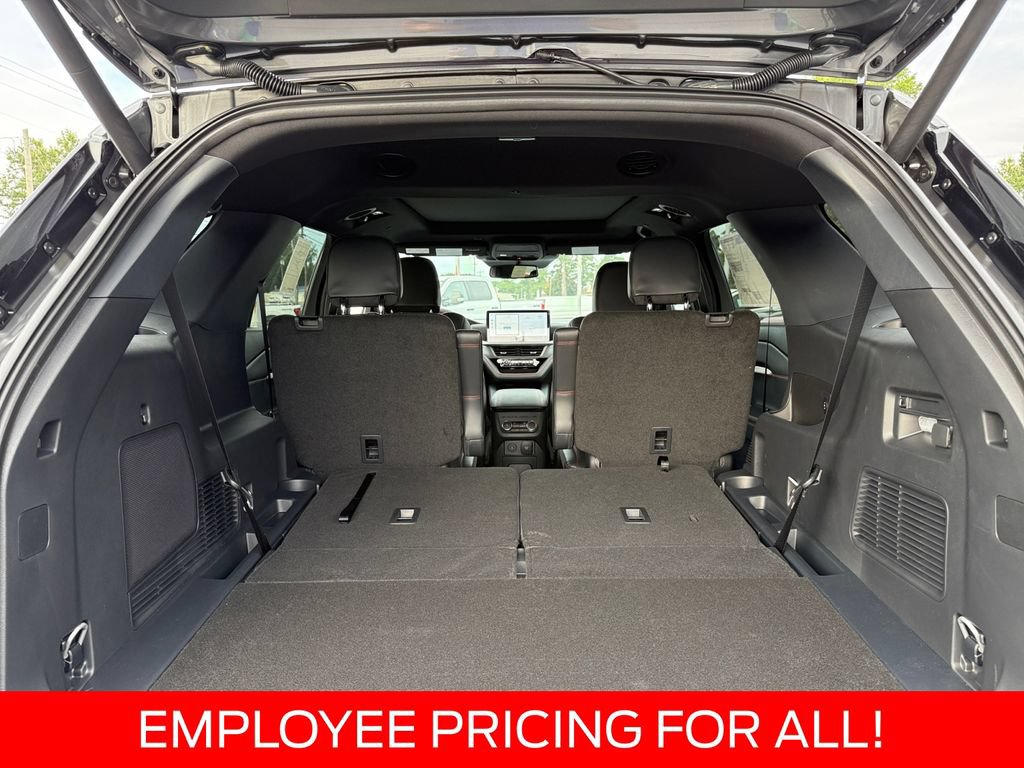 New 2026 Ford Explorer ST-Line w/ ST-Line Street Pack AWD/4WD image 17