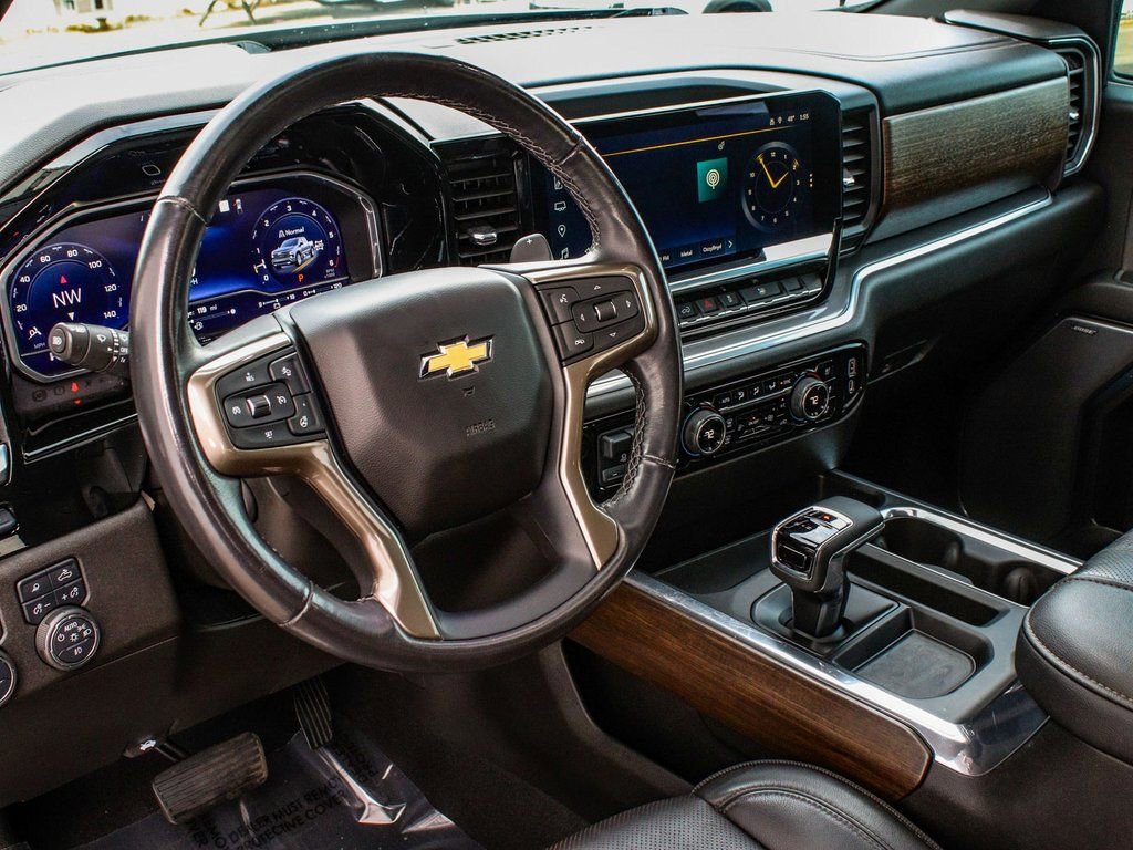 Used 2023 Chevrolet Silverado 1500 High Country w/ High Country Premium Package image 15