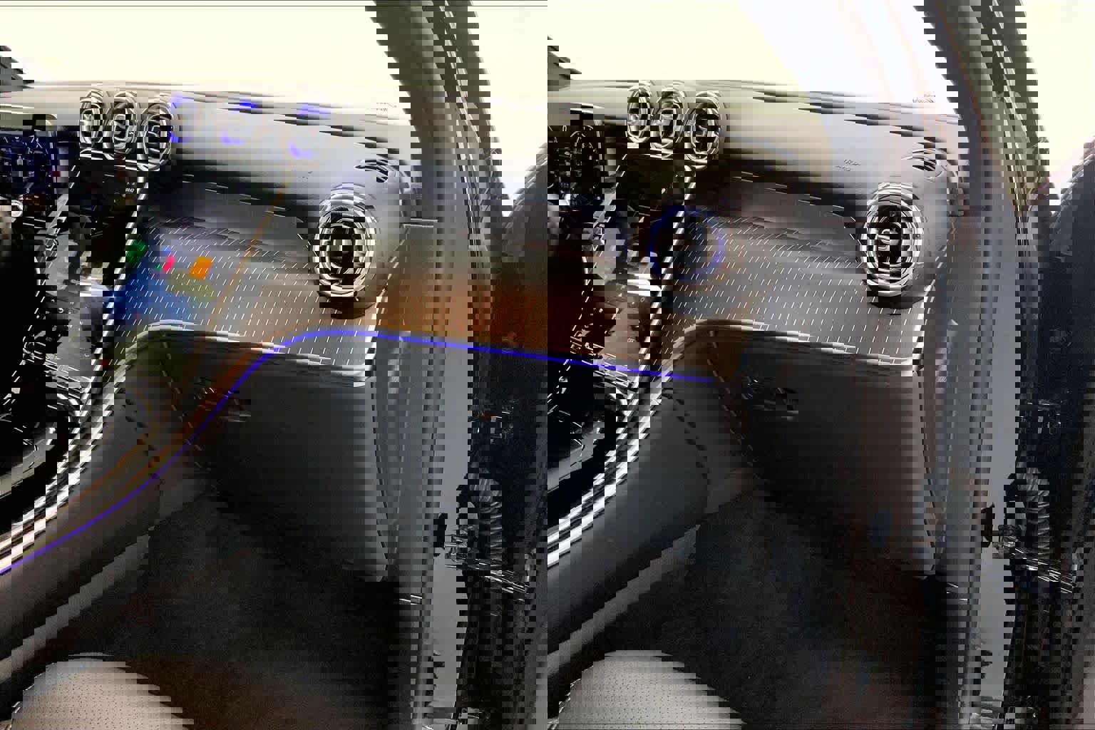 Used 2026 Mercedes-Benz GLC 300 image 28