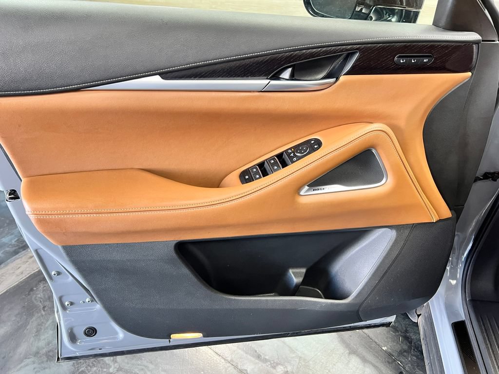 Used 2025 INFINITI QX60 Sensory w/ Vision Package AWD/4WD image 28