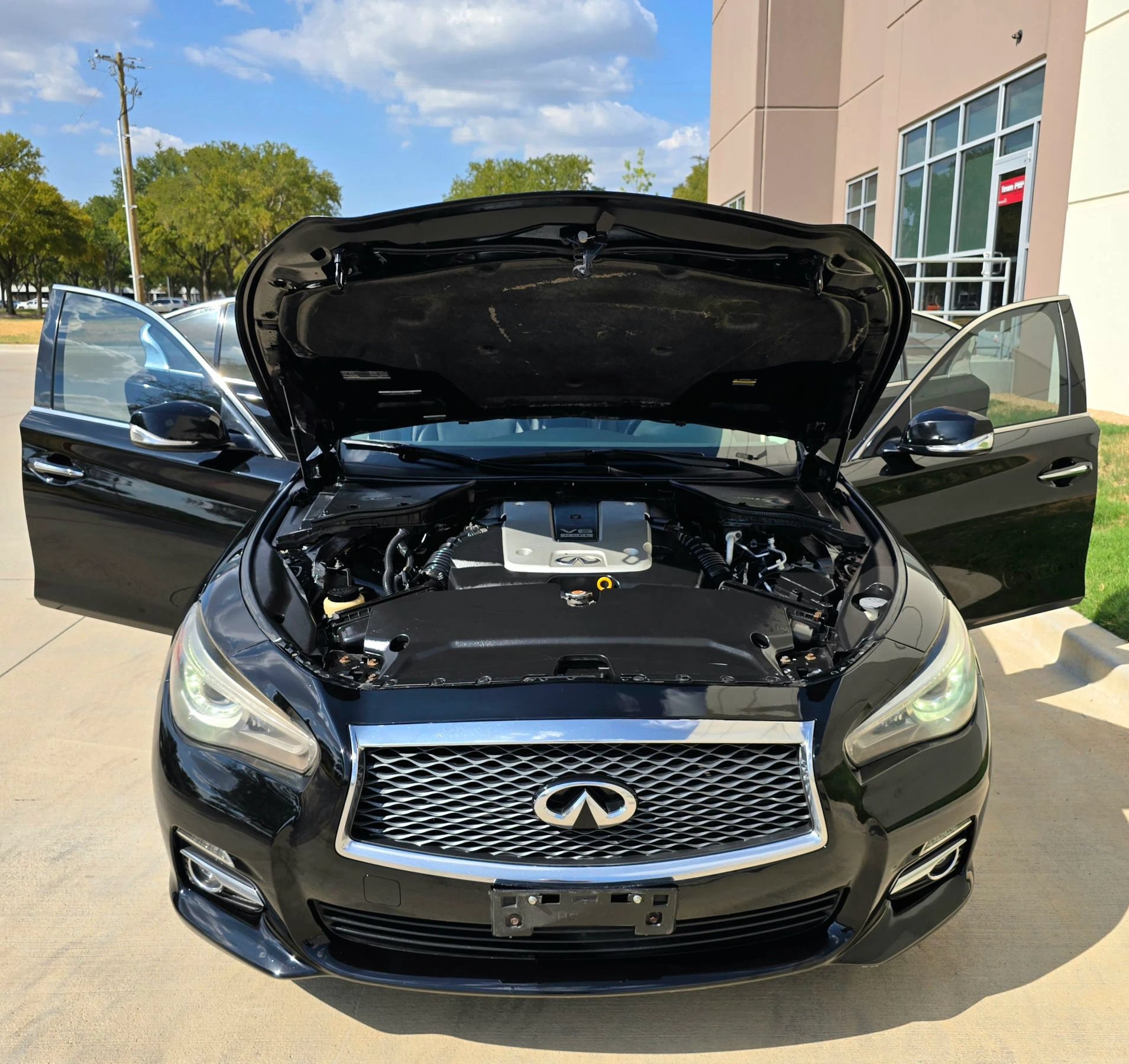 Used 2015 INFINITI Q50 Premium w/ Navigation Package AWD/4WD image 13