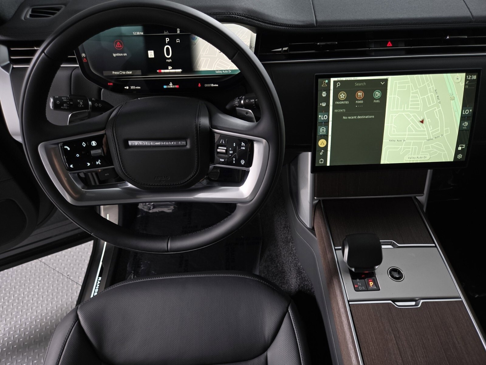 New 2025 Land Rover Range Rover SE image 12