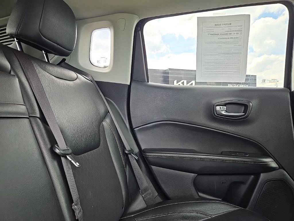 Used 2019 Jeep Compass Latitude w/ Popular Equipment Group AWD/4WD image 31