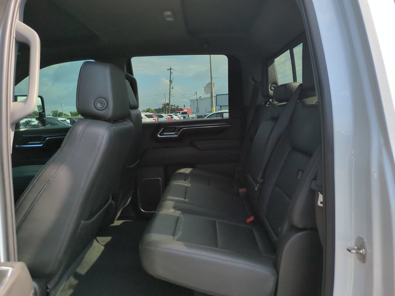 Used 2024 Chevrolet Silverado 2500 LTZ w/ LTZ Plus Package AWD/4WD image 13