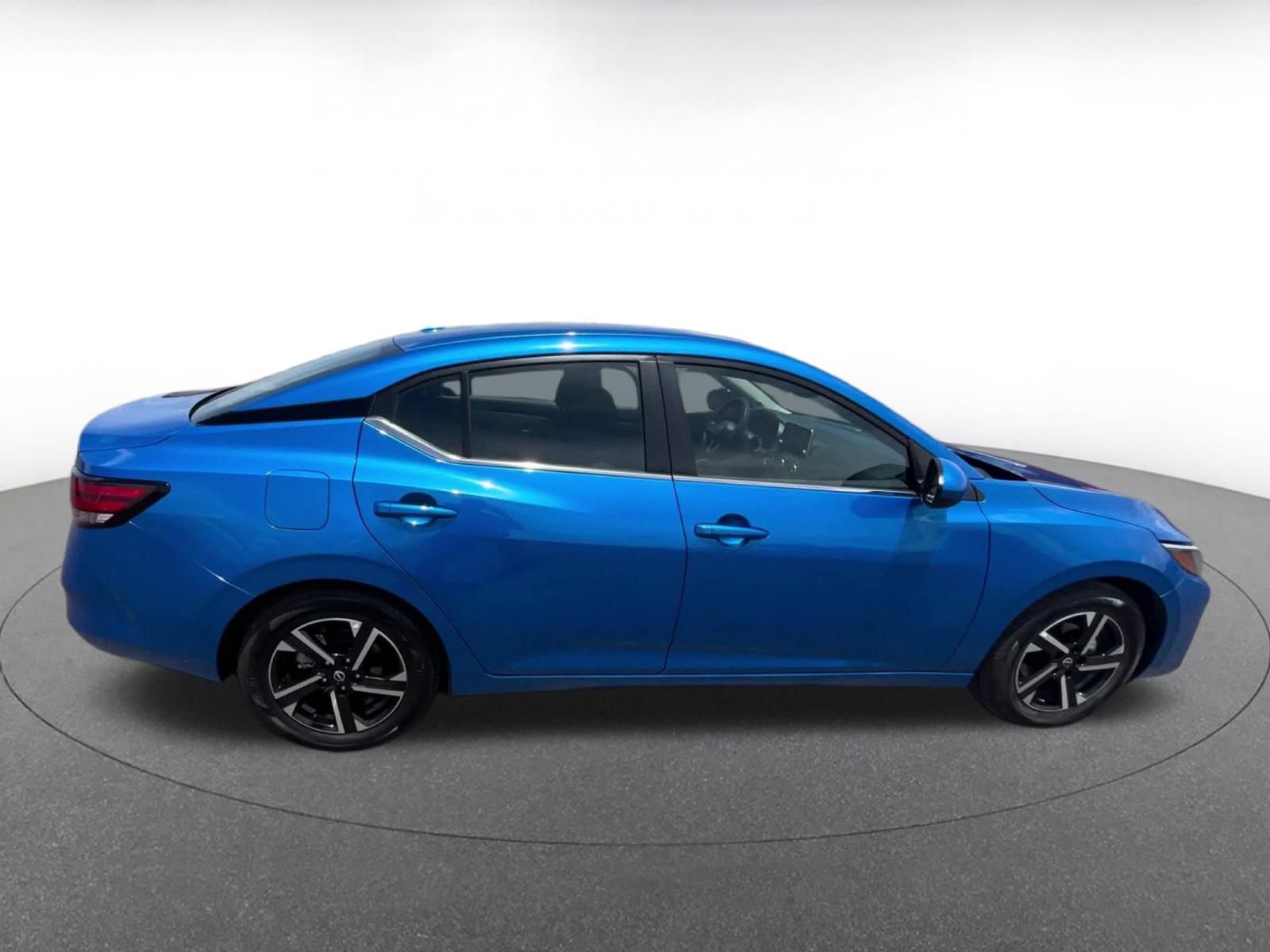 Used 2025 Nissan Sentra SV FWD image 15