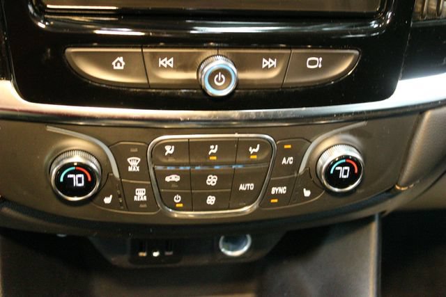Used 2021 Chevrolet Traverse LT w/ LPO, Floor Liner Package AWD/4WD image 27