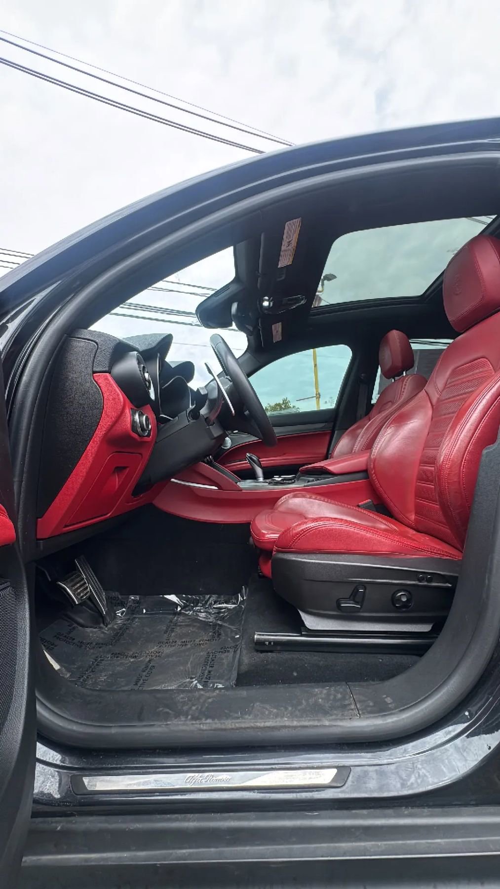 Used 2018 Alfa Romeo Stelvio Ti Sport AWD/4WD image 10