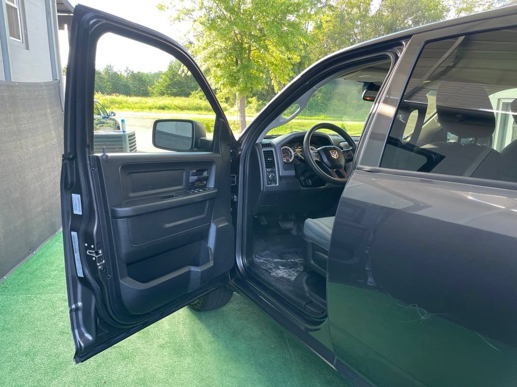 Used 2016 RAM 1500 Tradesman w/ Popular Equipment Group AWD/4WD image 29