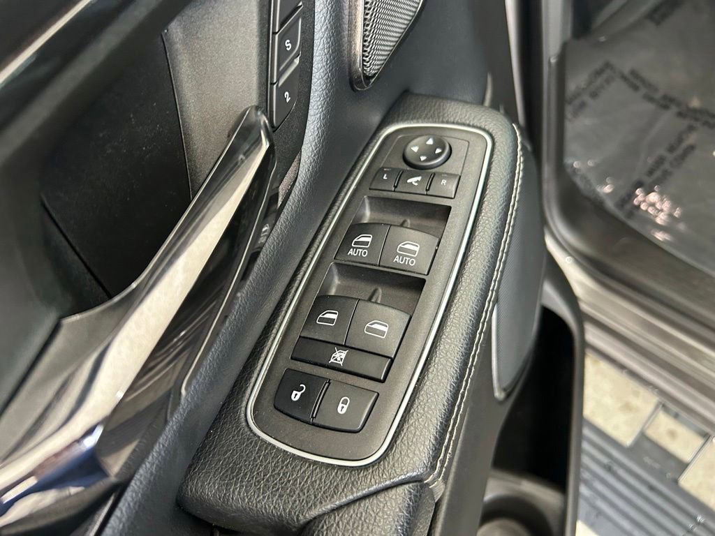 Used 2023 RAM 1500 Laramie RWD image 40
