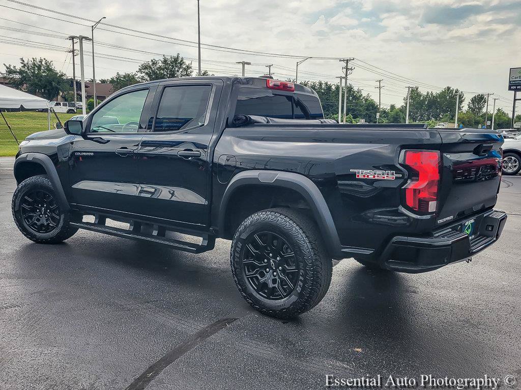 Certified 2024 Chevrolet Colorado Trail Boss w/ Technology Package AWD/4WD image 9