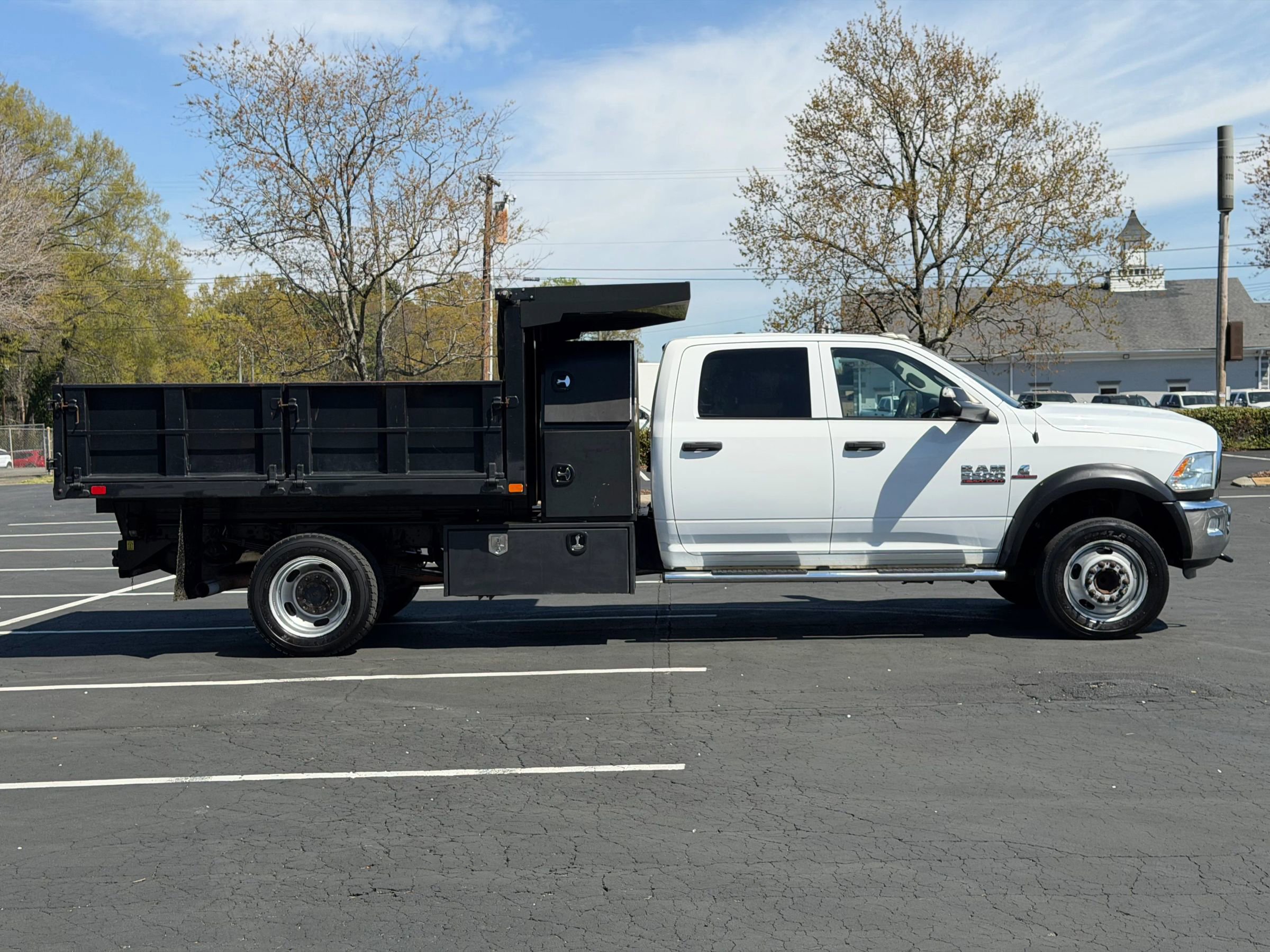 Used 2016 RAM 5500 Tradesman image 7