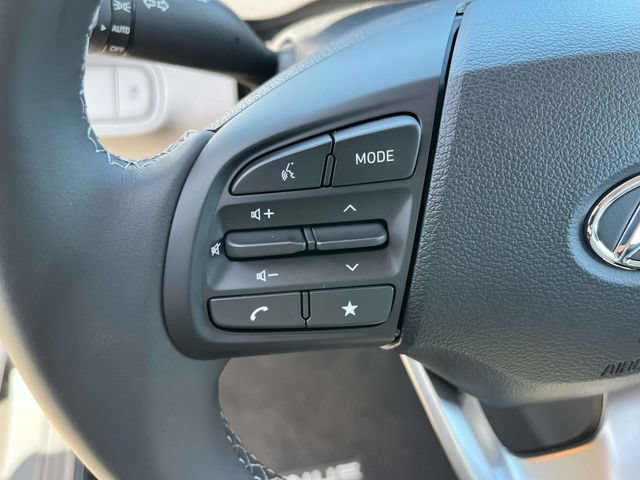 New 2026 Hyundai Venue SEL FWD image 23