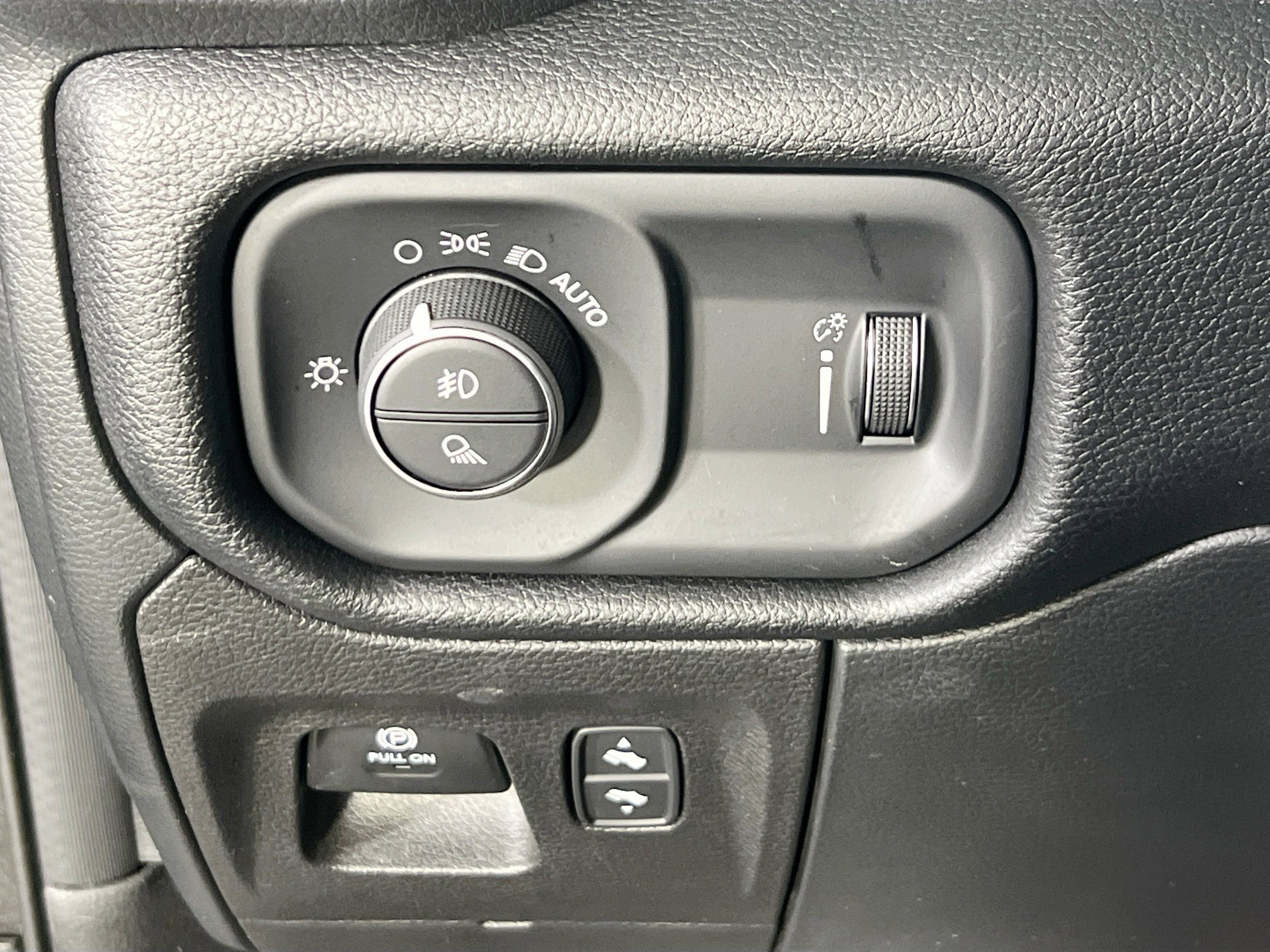Used 2022 RAM 1500 Big Horn AWD/4WD image 10