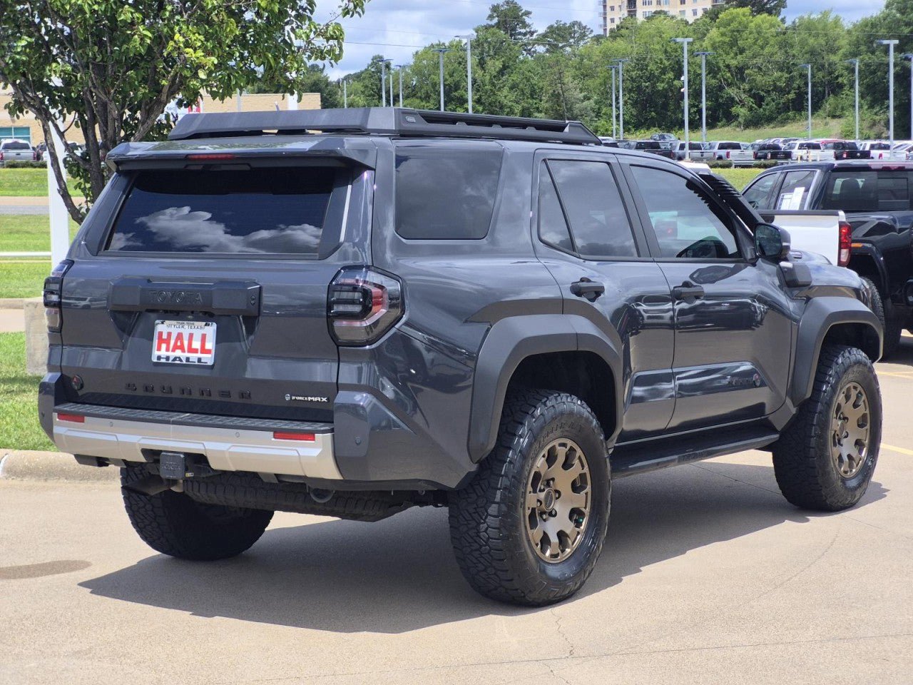 Used 2025 Toyota 4Runner Trailhunter AWD/4WD image 6