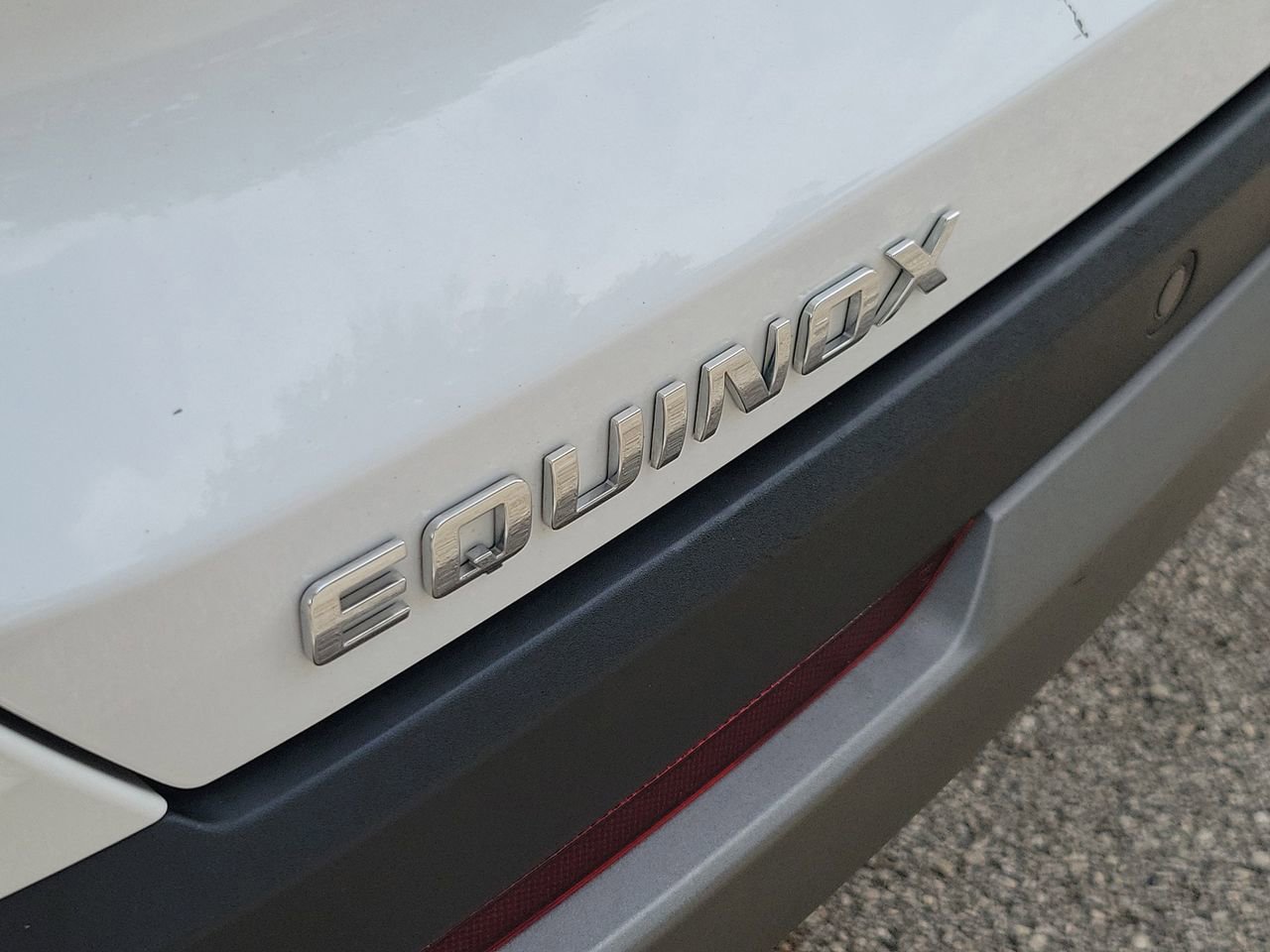 Used 2025 Chevrolet Equinox LT FWD image 6