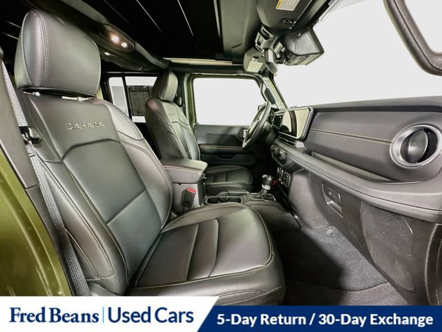 Used 2024 Jeep Wrangler Unlimited Sahara w/ Technology Group AWD/4WD image 35