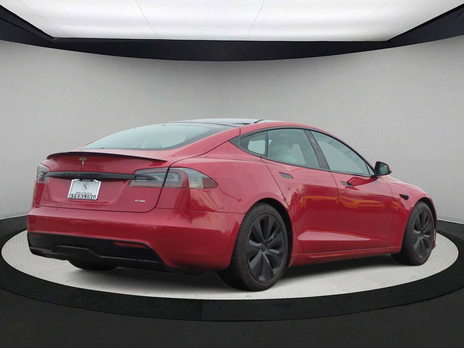 Used 2021 Tesla Model S Plaid image 8