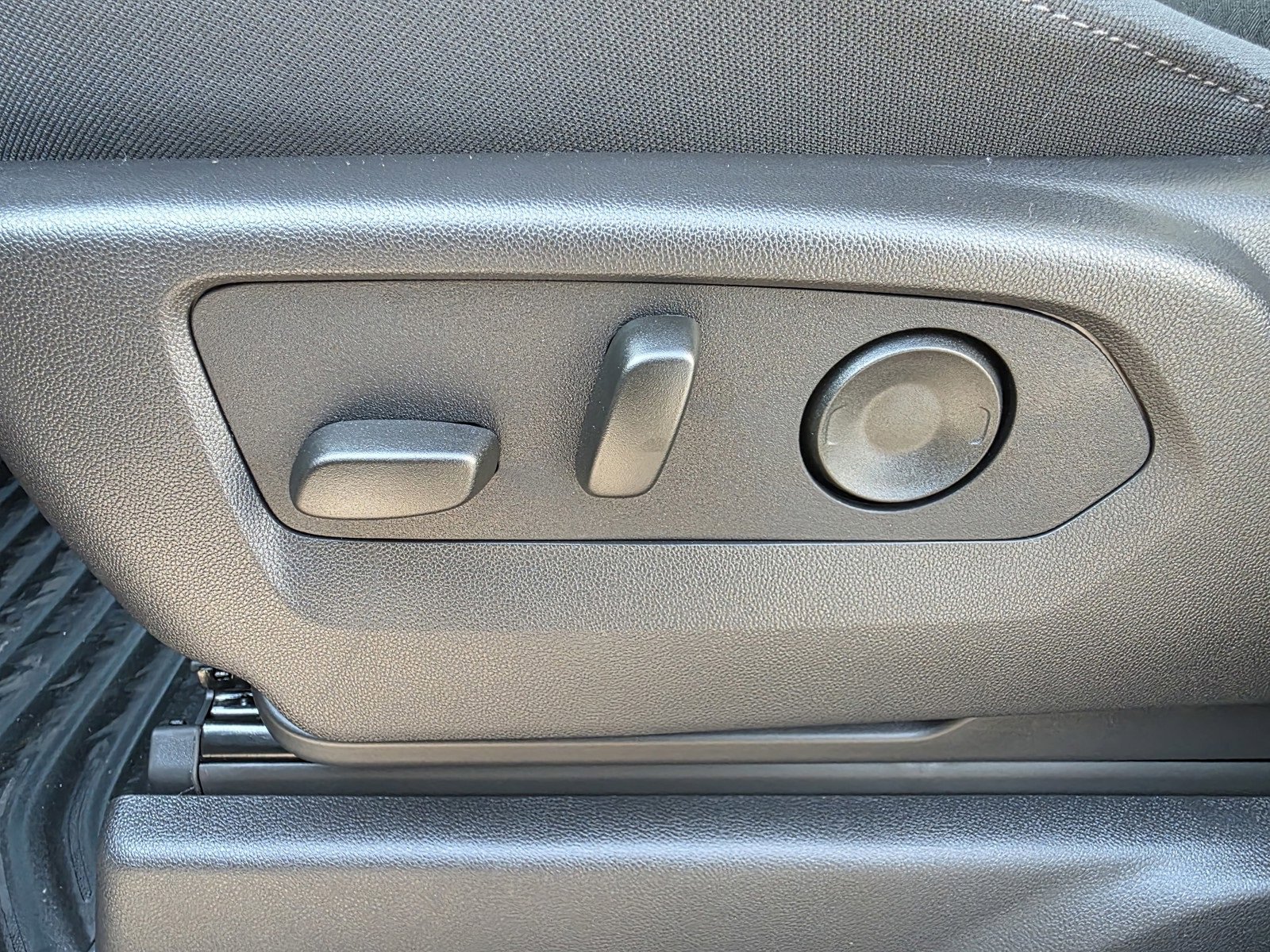 New 2025 Chevrolet Silverado 1500 Custom image 22