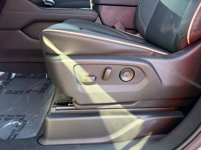 New 2026 GMC Yukon Elevation w/ Elevation Premium Package image 19