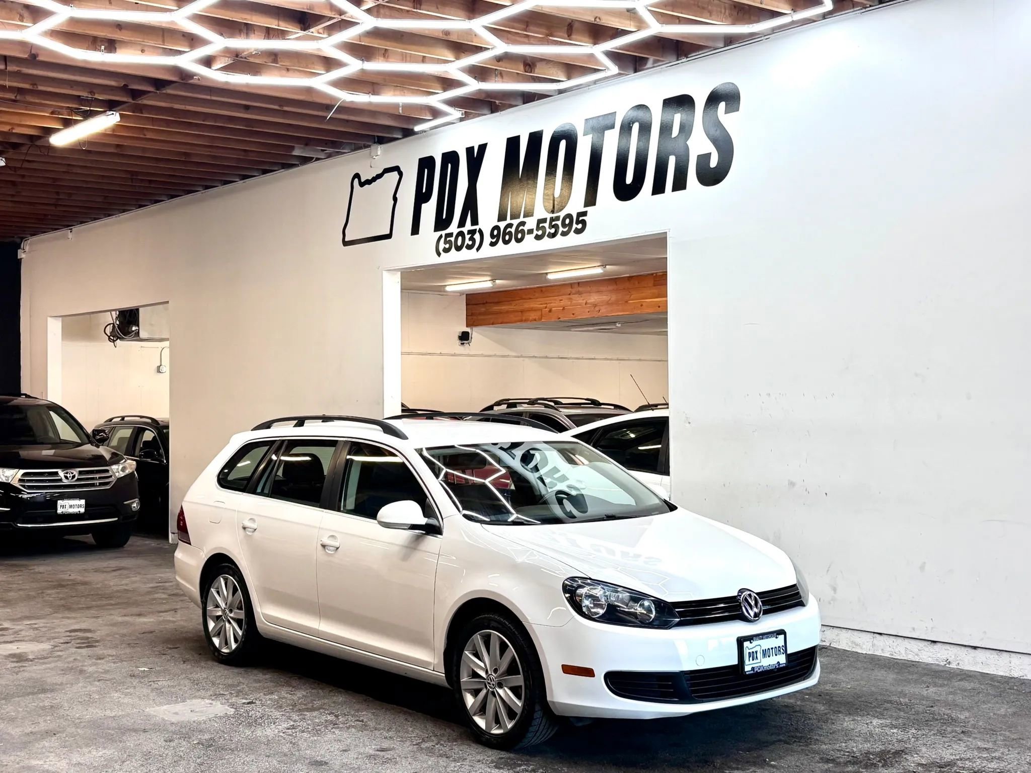 Used 2012 Volkswagen Jetta TDI FWD image 1