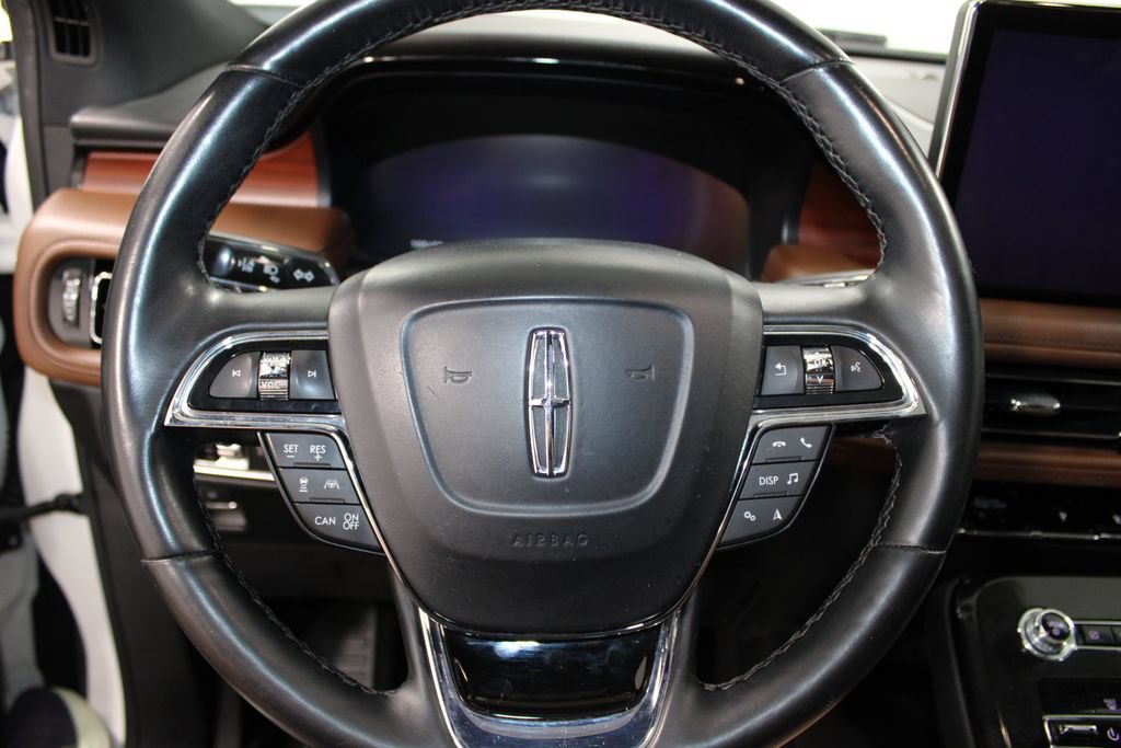 Used 2022 Lincoln Nautilus Reserve w/ Equipment Group 201A FWD image 35