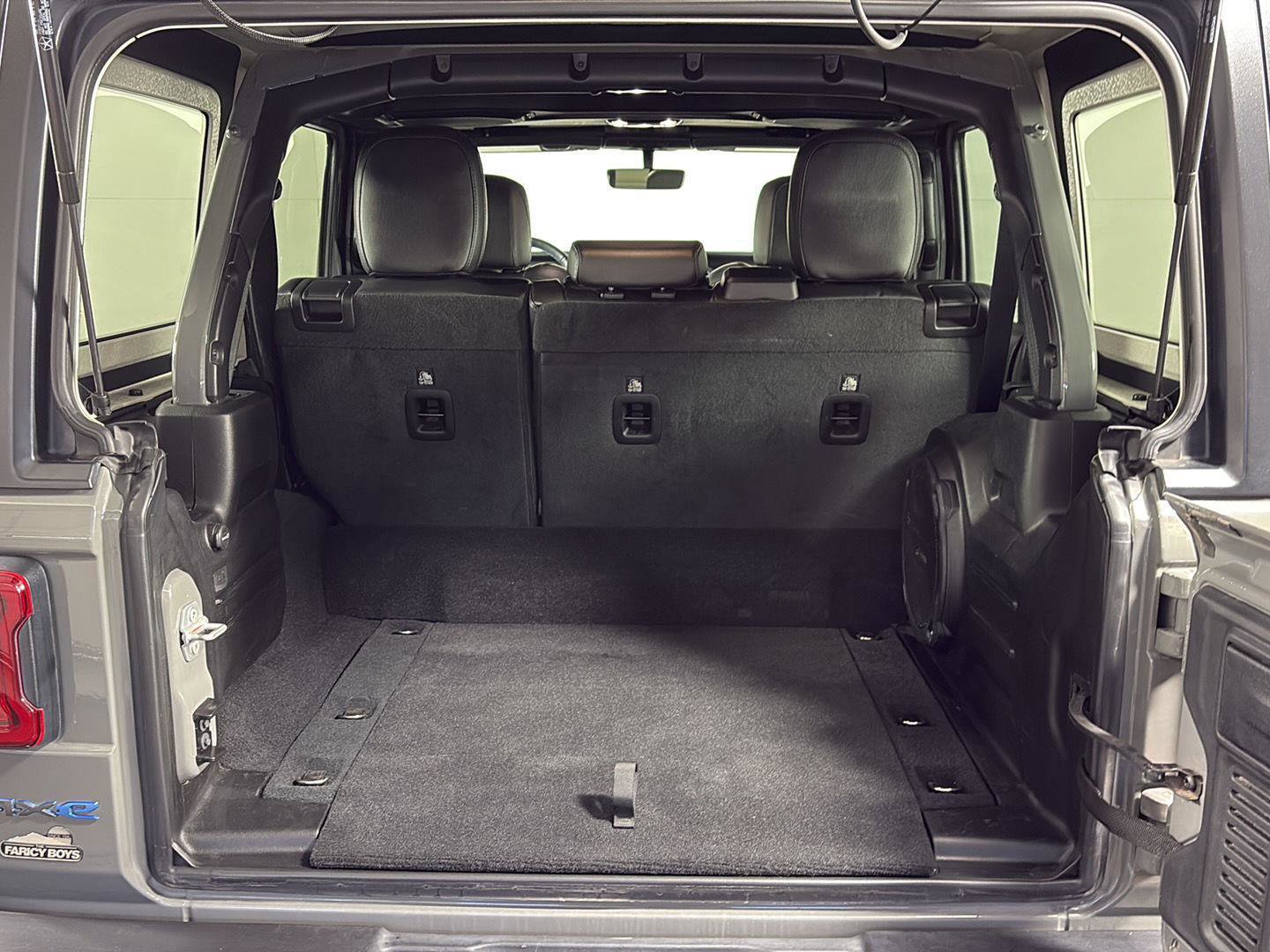 Used 2023 Jeep Wrangler Unlimited Rubicon 4xe w/ Cold Weather Group image 9