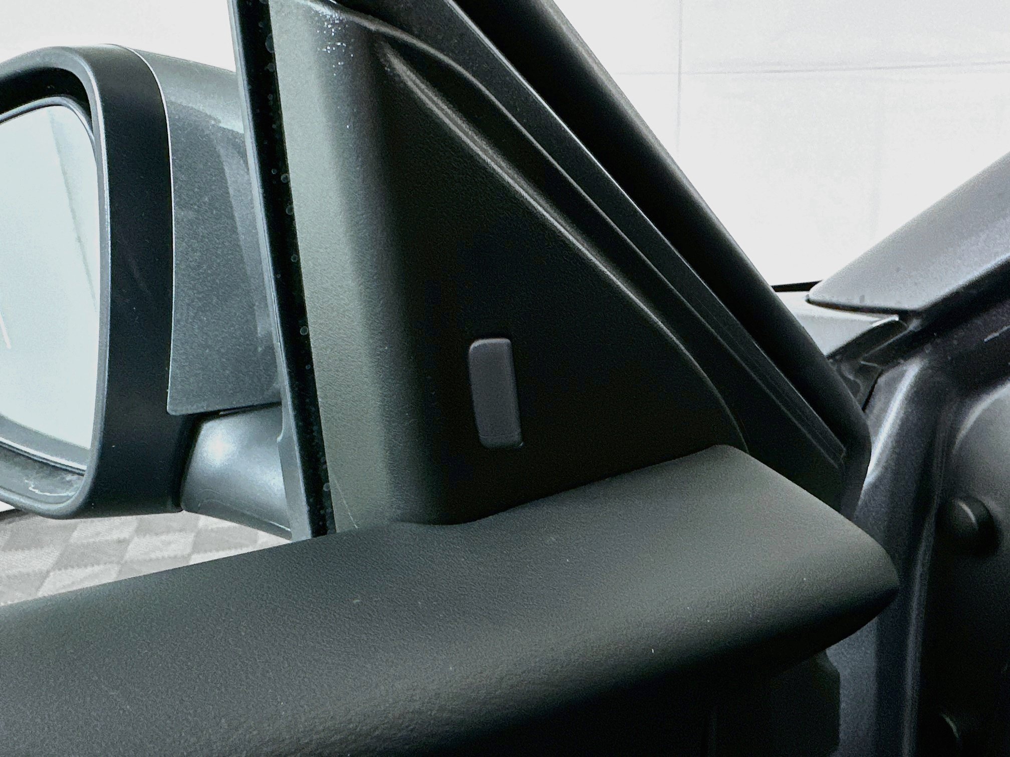 Used 2025 Nissan Sentra S FWD image 16